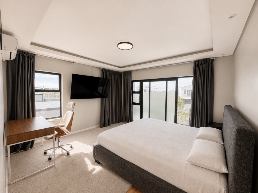 4 Bedroom Property for Sale in Sandown Western Cape